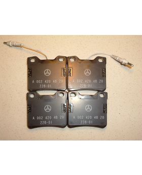 Mercedes Vito W638 Rear Brake Pad Set A0034200020 Other Genuine