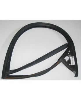 BMW E34 Front RH Door Window Guide Weatherstrip 8176586 51328176586 Used Genuine