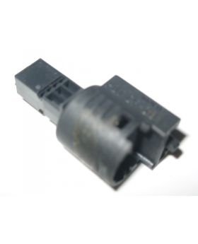 BMW Wiring Connector 3 Pin SIEMENS V23540-B1006-Y581 Used Genuine
