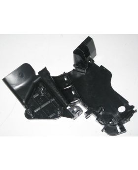 Mercedes W204 Front Right Door Lock Cover Shield Guard A2047232808 New Genuine