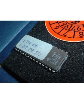 BMW Series 8 E31 M60 V8 Engine ECU EPROM Chip 1429145 New Genuine
