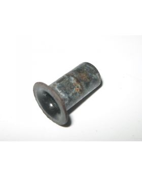 BMW Oil Cooler Pipe Mount Bracket Bush Sleeve 1712349 17221712349 Used Genuine
