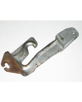 BMW E34 E32 Z1 Bonnet Rear Right Catch Bracket 1928118 Used Genuine