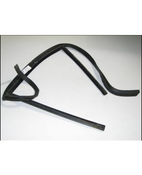 BMW E34 Rear Left Door Window Seal Weatherstrip 8176587 Used Genuine